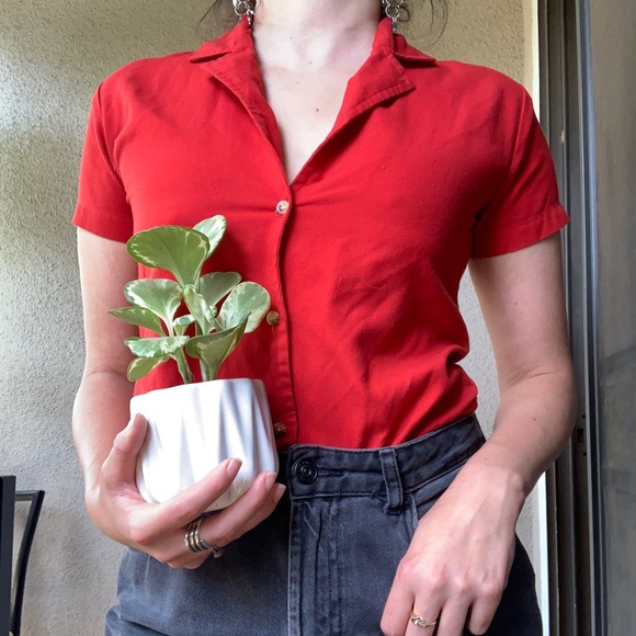 Red vintage button up blouse - Picture 2 of 2